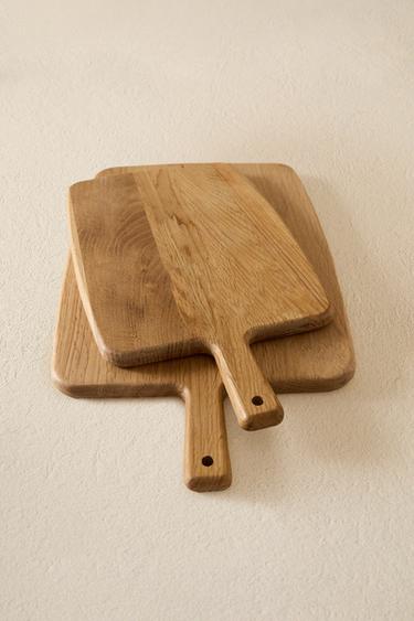 WOODEN CUTTING BOARD - Light beige by Zara