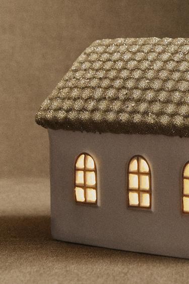 LONG GLITTERY CHRISTMAS HOUSE DECORATION WITH LIGHT - White by Zara