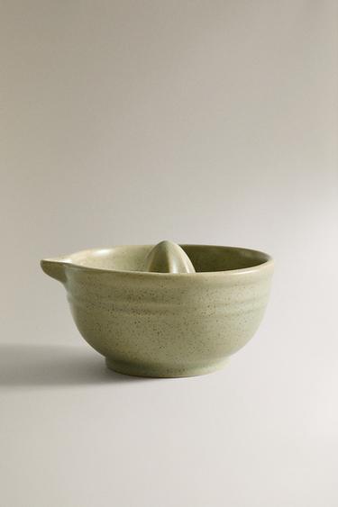 SMALL STONEWARE JUICER - GREENISH by Zara