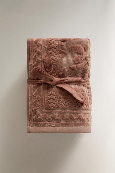 FLORAL JACQUARD BATH TOWEL (SET OF 3) - dark russet by Zara