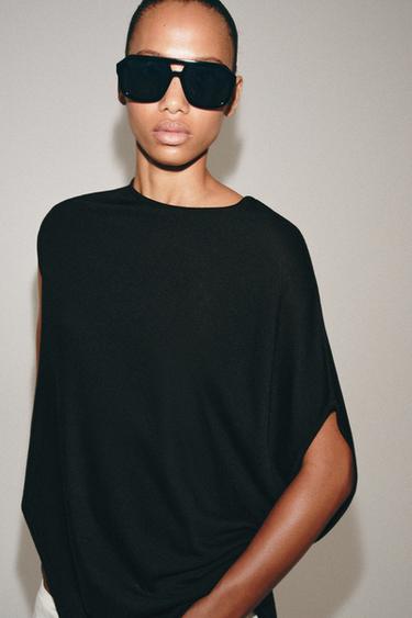 ASYMMETRIC KNIT TOP - Black by Zara