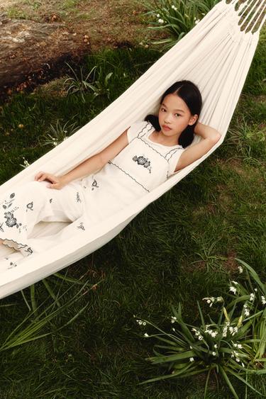 Zara {名称} - {颜色}