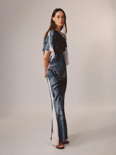 Zara {名称} - {颜色}