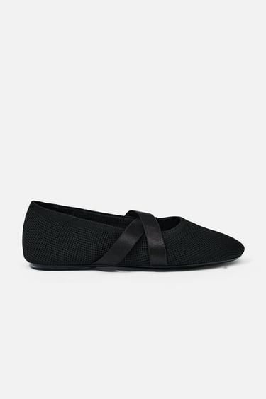 CROSSOVER FABRIC BALLERINAS - Black by Zara