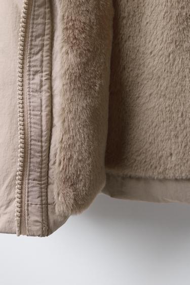 50% FEATHER AND 50% DOWN WATER-REPELLENT PUFFER JACKET WITH DETACHABLE SHEEPSKIN HOODIE - Beige by Zara