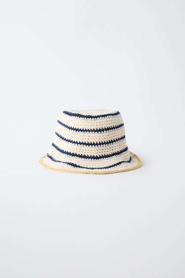 REVERSIBLE CROCHET BEANIE - Ecru by Zara