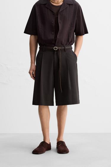 RELAXED FIT PLEATED BERMUDA SHORTS - Dark brown by Zara
