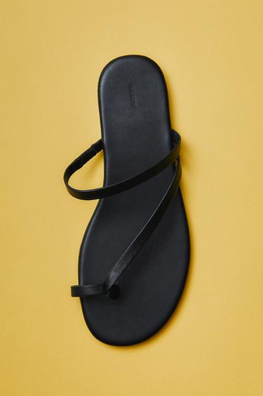 FLAT LEATHER SANDALS - Black by Zara