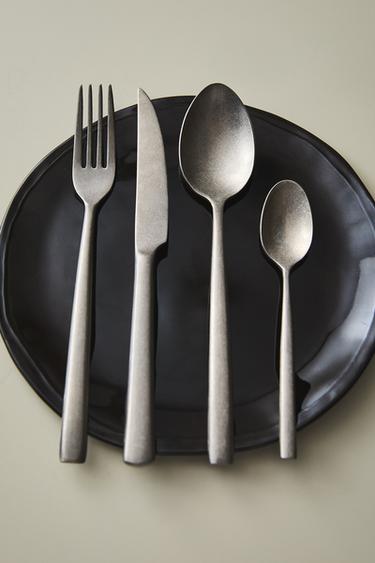 4-PIECE VINTAGE STEEL CUTLERY SET - Steel by Zara