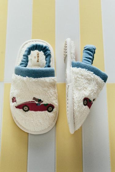 CHILDREN'S TERRY RACING DOG BATHROOM SLIPPERS - White by Zara