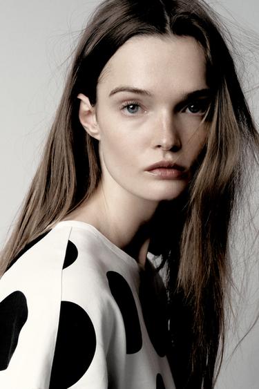 ZW COLLECTION POLKA DOT TOP - Black / White by Zara