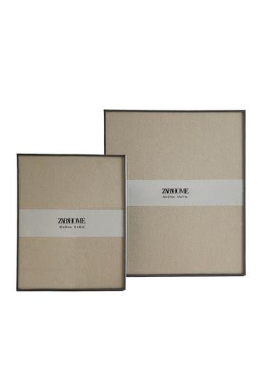 BLACK METAL PHOTO FRAME - Black by Zara