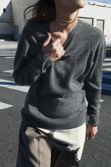 100% EXTRA-SOFT WOOL JUMPER WITH LONG SLEEVES - Dark grey by Zara