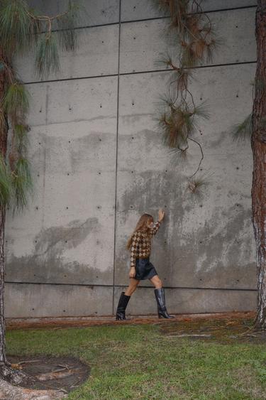 JACQUARD ARGYLE KNIT CARDIGAN - Brown / Ecru by Zara