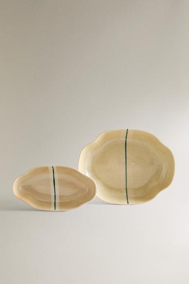 STRIPED CERAMIC TRAY - Ecru / Green by Zara