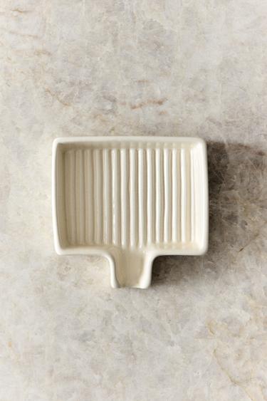 CERAMIC SCOURER TRAY - Cream by Zara