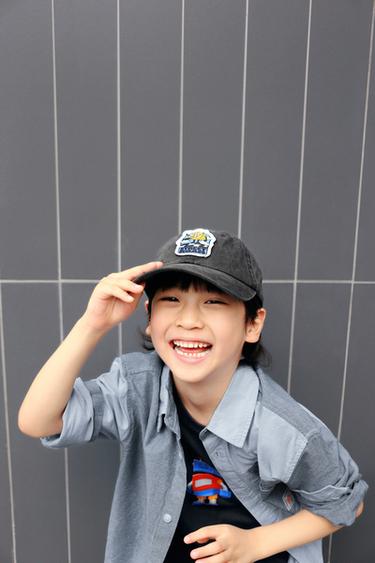 WASHED-EFFECT CAP WITH PATCH - Black by Zara