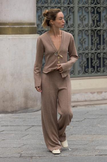 Zara {名称} - {颜色}