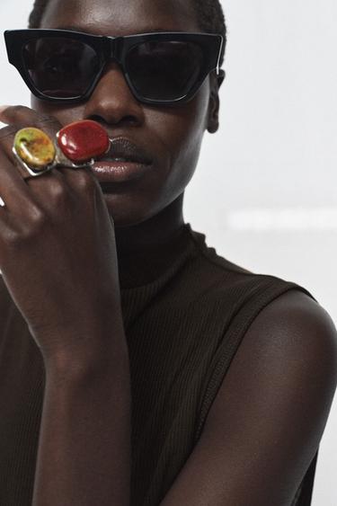 Zara {名称} - {颜色} - 0 图片