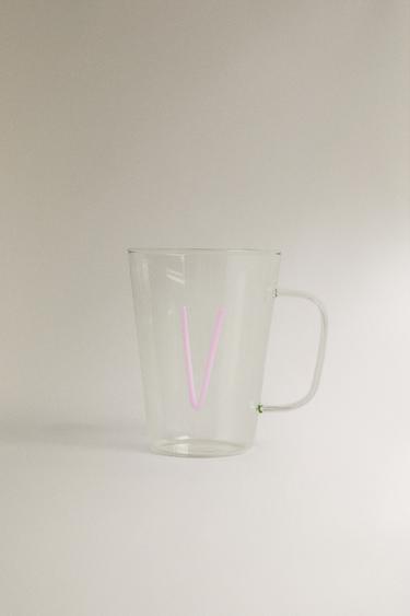 BOROSILICATE MUG WITH INITIAL V - Pink by Zara - Image 0