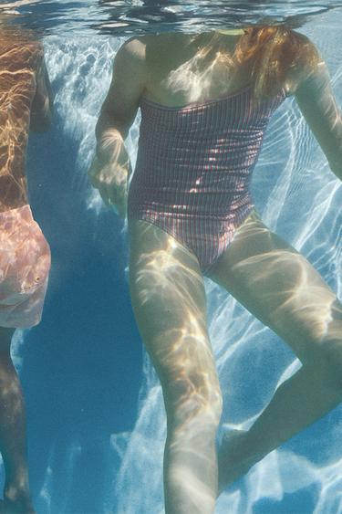 Zara {名称} - {颜色}