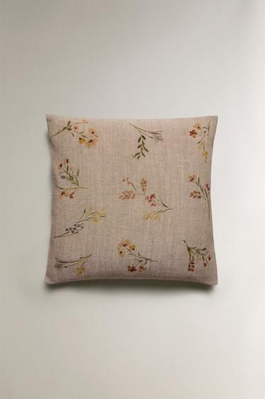 FLORAL CUSHION COVER - Light beige by Zara