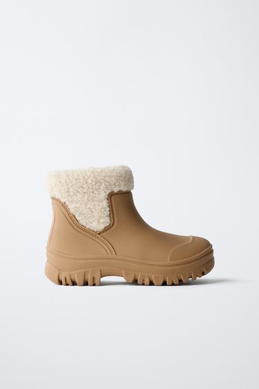 FAUX SHEARLING WELLIES - Caramel Brown by Zara