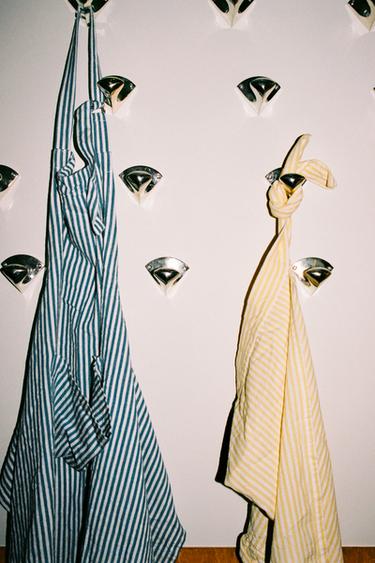 Zara {名称} - {颜色}
