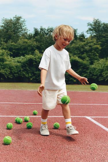 Zara {名称} - {颜色}