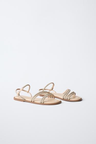 SHINY SANDALS - Gold by Zara