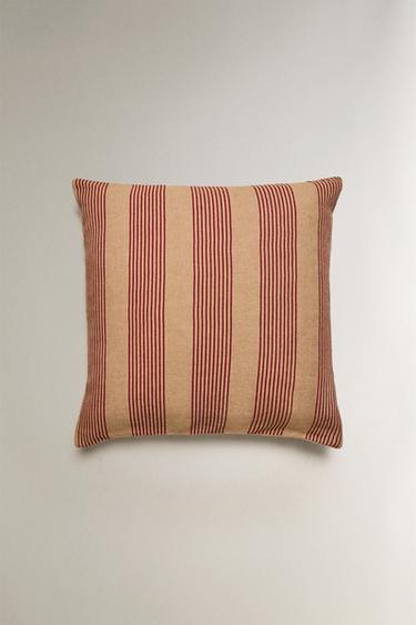 STRIPED CUSHION COVER - Light beige by Zara