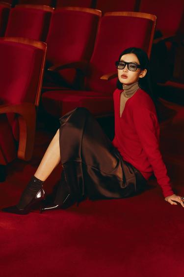 Zara {名称} - {颜色}