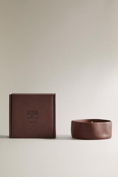 (170 G) FLORAL BEYOND SCENTED CANDLE - Light red by Zara