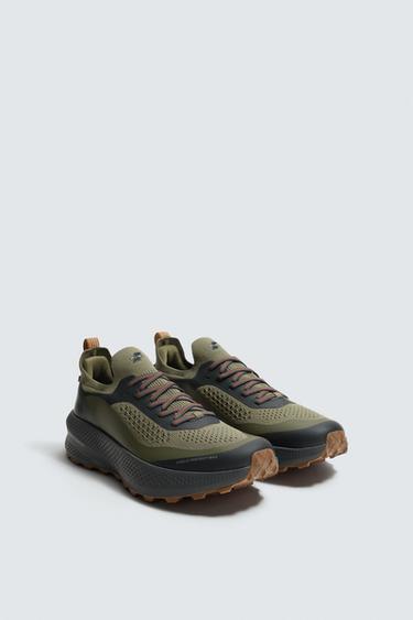 RUNNING TRAINERS - Sea green by Zara