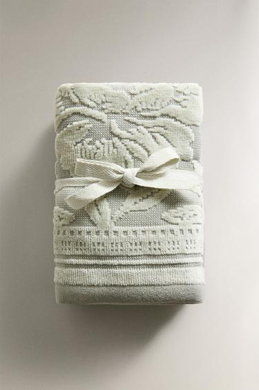 PACK OF VELOUR JACQUARD HAND TOWELS (PACK OF 3) - Sea green by Zara