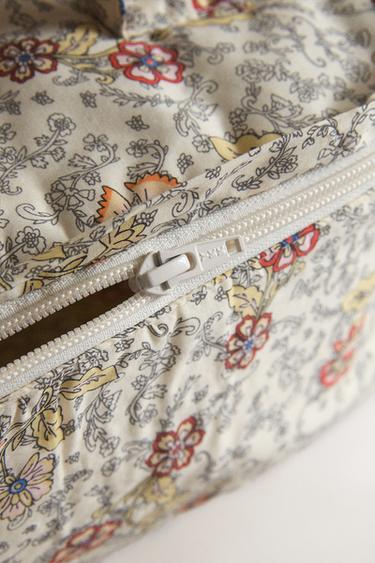 KIDS' FLORAL WASH BAG - Light beige by Zara