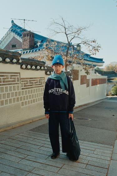 EMBROIDERED SLOGAN SWEATSHIRT - Bluish by Zara