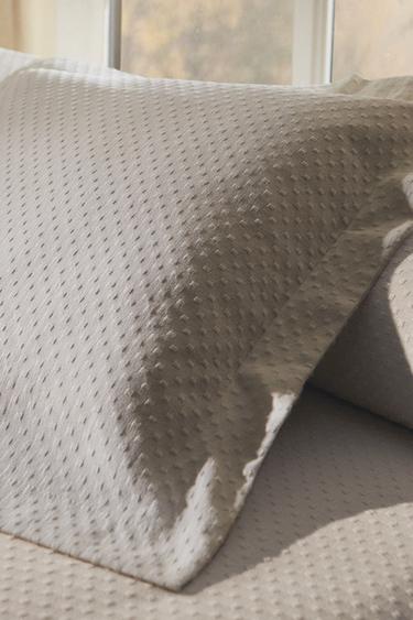 CUSHION COVER WITH POLKA DOT DESIGN - White by Zara