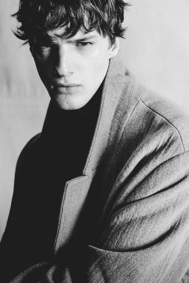 Zara {名称} - {颜色}