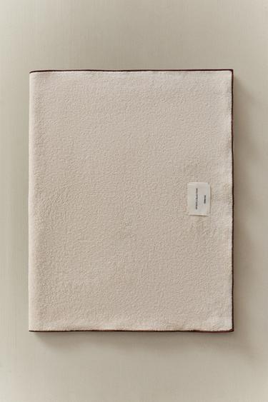 COTTON GYM TOWEL - Ecru by Zara