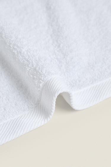 (500 GXM²) PLAIN COTTON TERRY BATH TOWEL - White by Zara