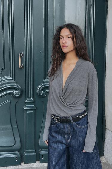 Zara {名称} - {颜色}