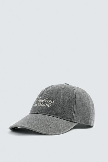 CONTRAST EMBROIDERY CAP - Grey by Zara