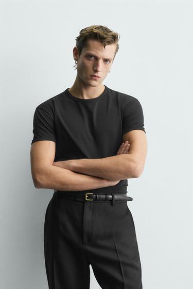 MUSCLE FIT T-SHIRT - Black by Zara