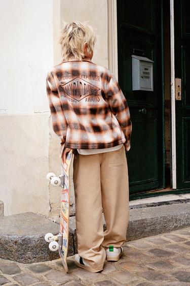 Zara {名称} - {颜色}