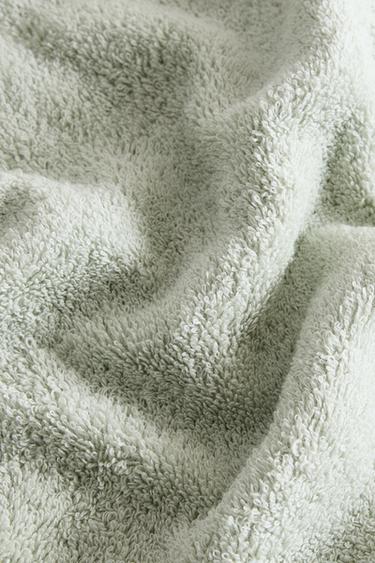 PLAIN COTTON TERRY BATH TOWEL (500 GXM²) - Mint by Zara