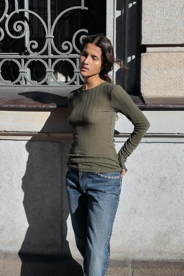 Zara {名称} - {颜色}