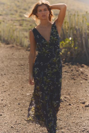 LONG FLORAL TULLE DRESS - Black by Zara