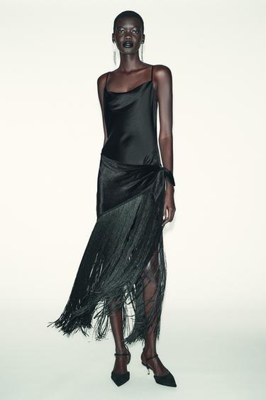 Zara {名称} - {颜色}