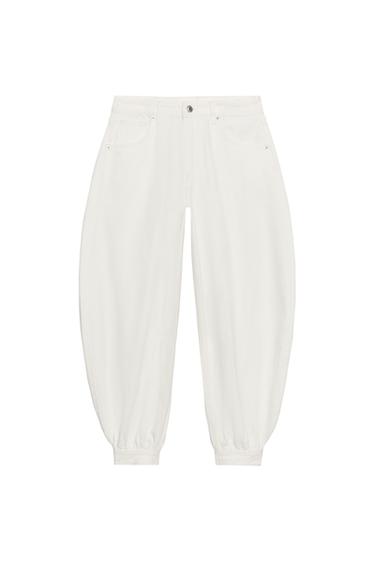 TRF BALLOON MID-WAIST JEANS WITH BELT LOOP DETAIL - White by Zara